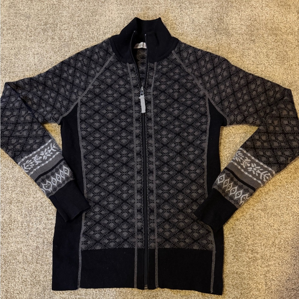 Athleta black and gray, Nordic print, full zip ski sweater
